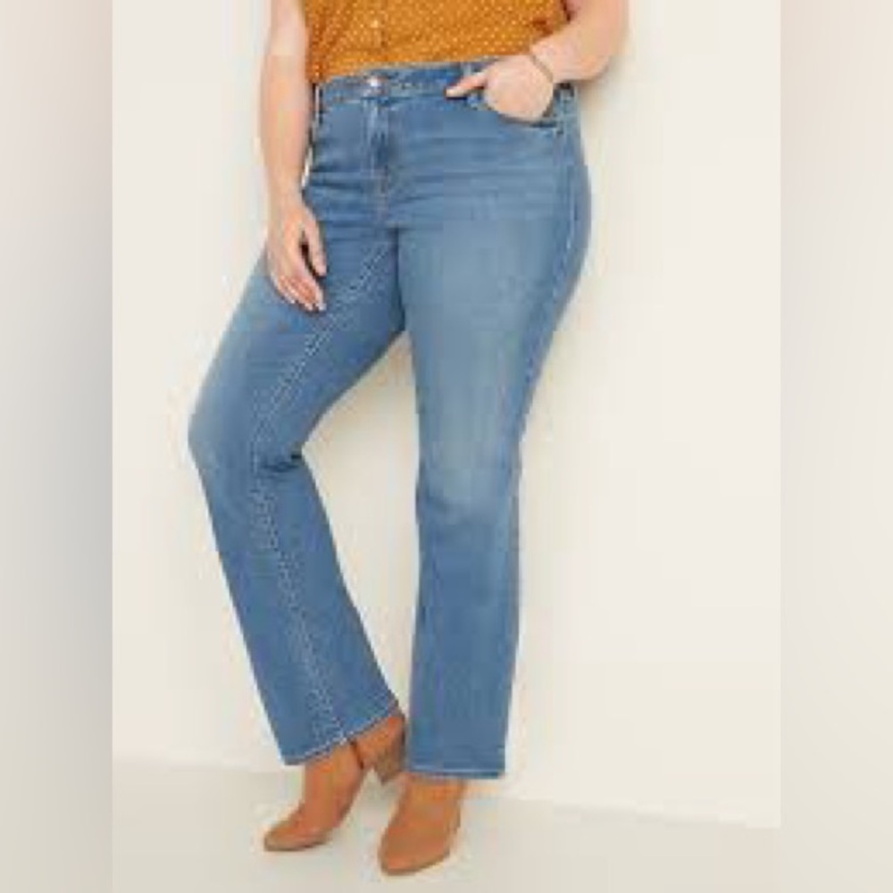 Old Navy Mid Rise Kicker Boot Cut Jeans